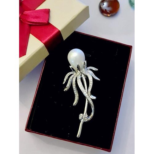 The Wild flower and pearl silver studded Brooch And Clothes Pin