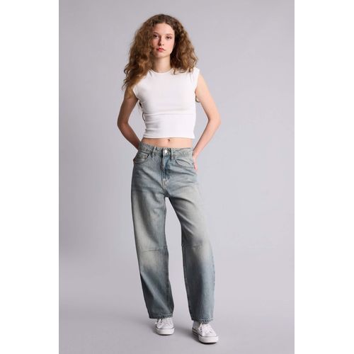 Barrel Fit High Waist Ankle Length Jeans