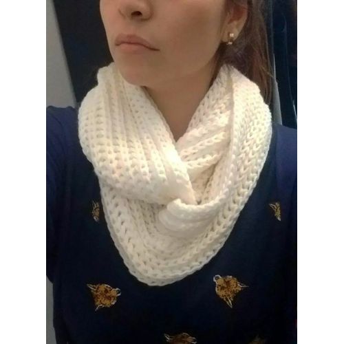 كوفيه بناتي كروشيه - اوف وايت