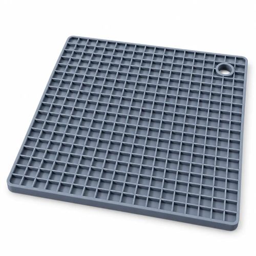 Silicone Square Trivet, Heat Resistant Non-Slip Pot Holder Mat with Raised Grid Design and Hanging Hole for Hot Pots, Pans and Bakeware, 17.5 x 17.5 cm, Blue